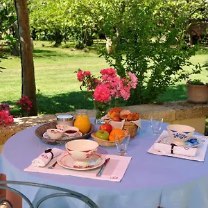 https://chambres-dhotes-domaine-des-machottes.fr-provencehotel.com
